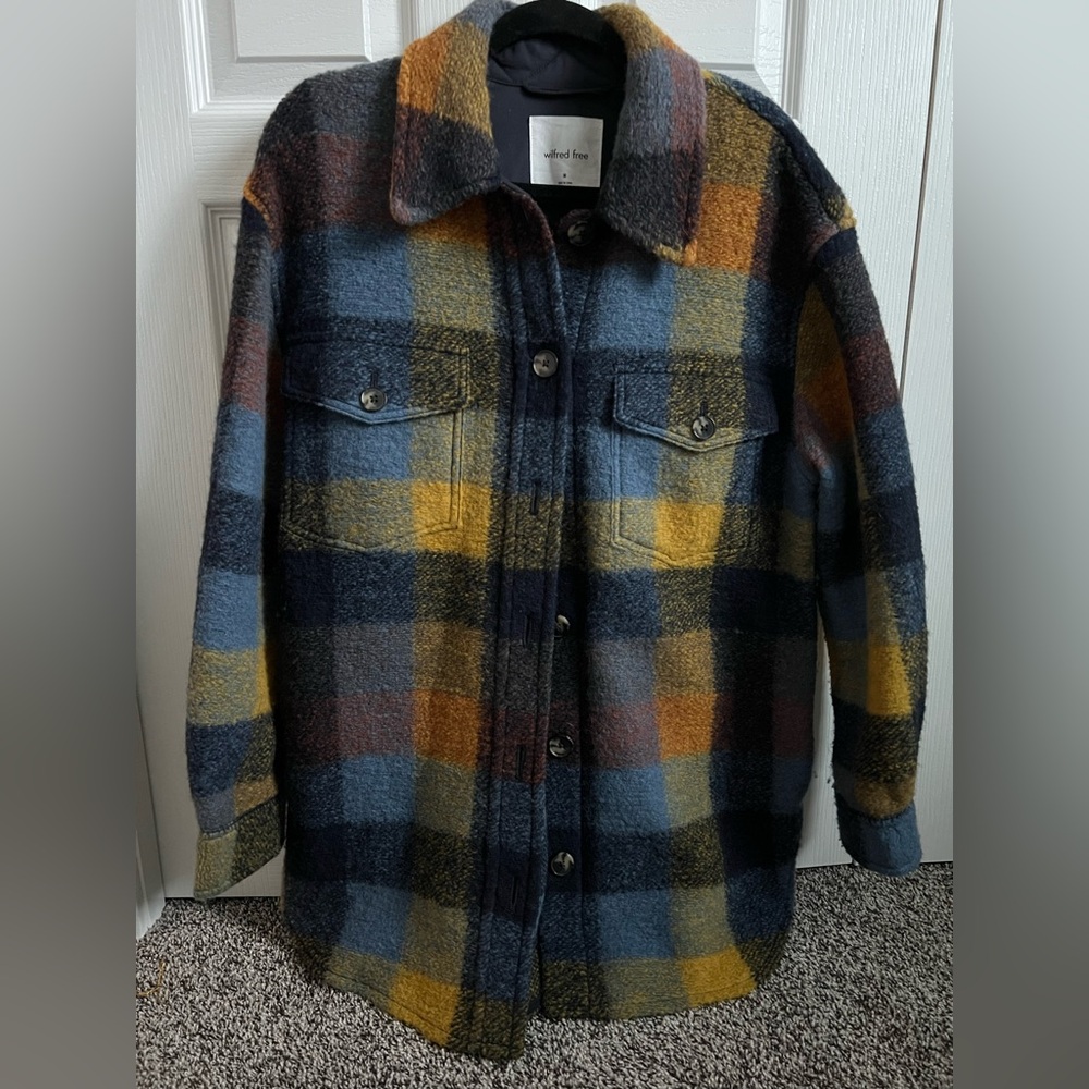 Aritzia Wilfred Free Ganna Shirt Jacket